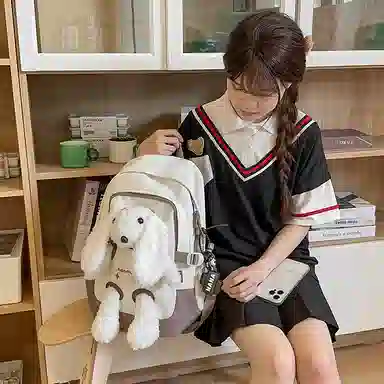 菲姿卓尔 可爱卡通玩偶 尼龙 双肩包 女款 多色