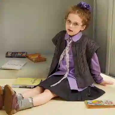 青蛙王子 时尚洋气圆领纯色无袖毛衣 中小童