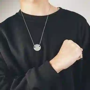 DWCP KISS ME IF YOU CANGD