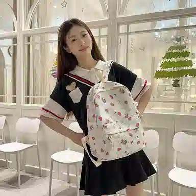 捷朗仕 可爱涂鸦印花高级质感温柔复古 尼龙 双肩包 女款 多色