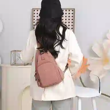 捷朗仕 多用旅行时尚百搭旅行通勤小背包潮流 尼龙布 双肩胸包 中号 女款 多色