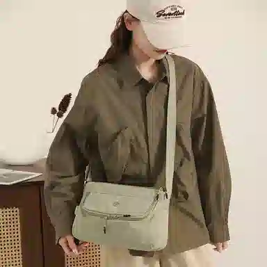 捷朗仕 防泼水多层多口袋设计感时尚休闲通勤 尼龙 斜挎包 男女同款情侣款 多色