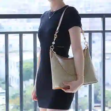 COACHLaurel