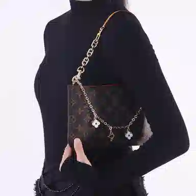 LV neverfull