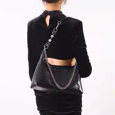 COACHJuliet30