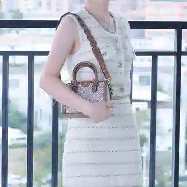 TORY BURCH