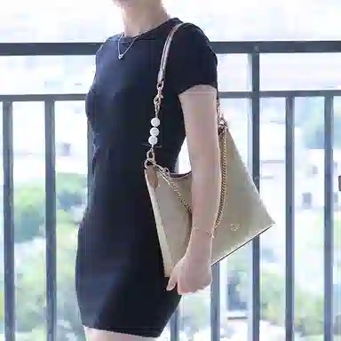 COACHLaurel
