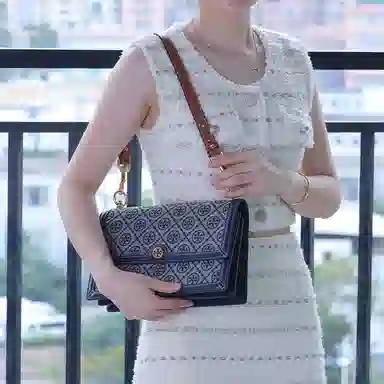 TORY BURCH 60cm 1.8cm