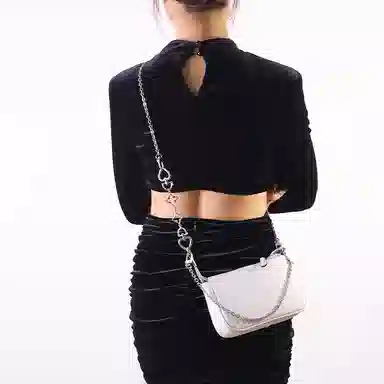 COACH Nolita19