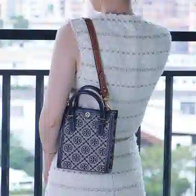 TORY BURCH 60cm 1.8cm