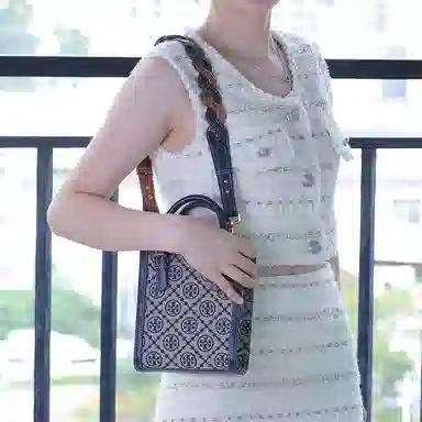 TORY BURCH
