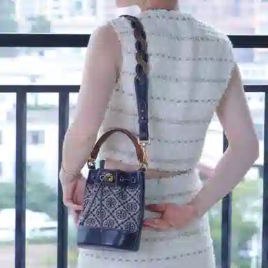 TORY BURCH
