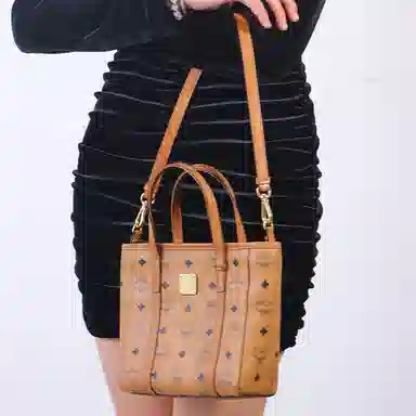 MCM Toni Tote