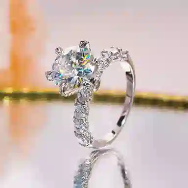 925