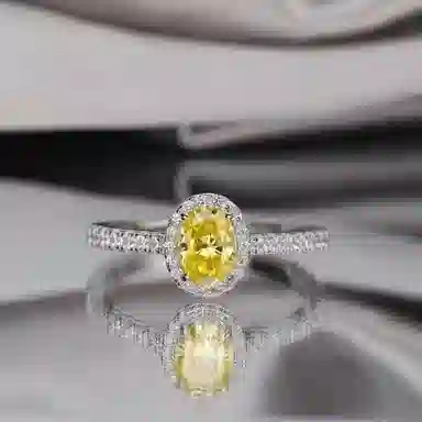 925