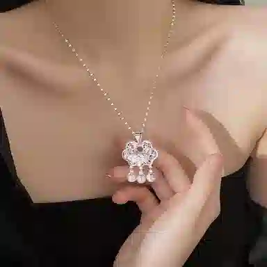999