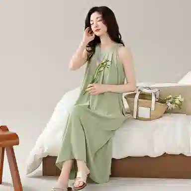 欧迪芬 无袖清凉时尚简约青春活力可调节胸垫防凸点夏季睡裙 女款