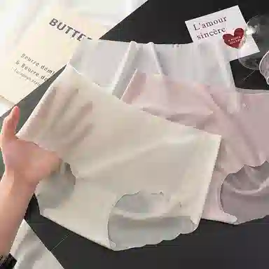 欧迪芬 轻薄透气不夹臀速干抗菌底裆纯棉不勒大腿裸感无痕面膜裤清凉感内裤 女款