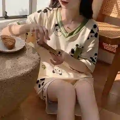 欧迪芬 亲肤柔软带胸垫短袖短裤透气舒适可爱小熊猫睡衣套装 女款 杏色