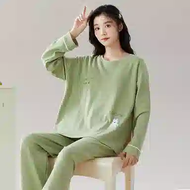 欧迪芬 柔软舒适透气圆领长袖上衣松紧腰长裤睡衣套装 女款 绿色
