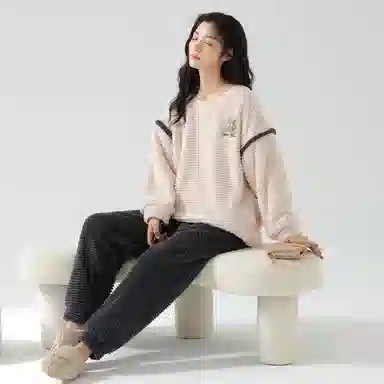 欧迪芬 家居服长袖圆领防寒保暖长裤睡衣套装 女款