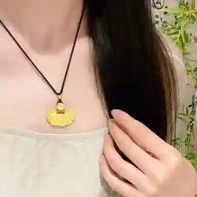 谧月珠宝 锤纹祥云 新中式国风轻奢精致小众创意设计高级感 带钻复古如意花锁日常汉服配饰 合金 吊坠 男女同款情侣款