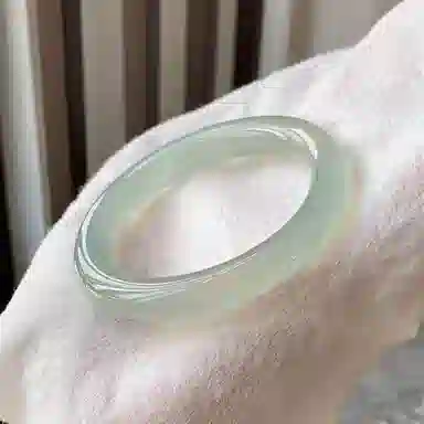 谧月珠宝 浅冰晴 新中式国潮复古轻奢民族风 精致优雅气质经典温婉 莹润冰透古韵素圈 旗袍汉服 玛瑙 玉石手镯 女款