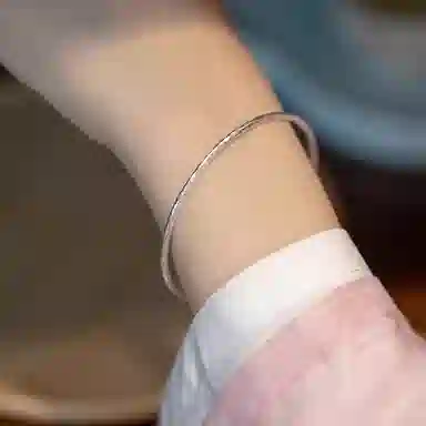 谧月珠宝 新中式国潮风古风清冷感小众设计古法传承锤纹镯子个性时尚极简主义显年轻复古素圈温婉温柔 合金 手镯 女款