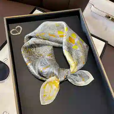 纳兰杜 百搭时尚高级感穿搭减龄法式 桑蚕丝 丝巾 女款