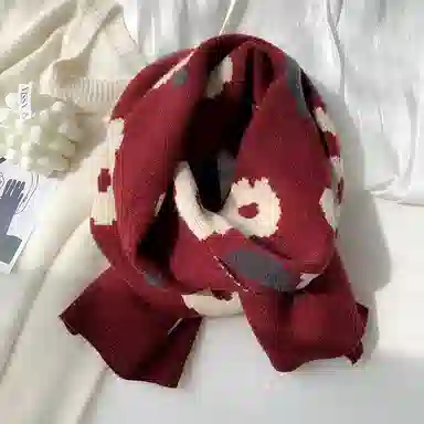 纳兰杜 氛围高级感 秋冬保暖加厚御寒防风 显脸小设计百搭时尚 聚酯纤维 绒线围巾 女款 花朵浓酒红