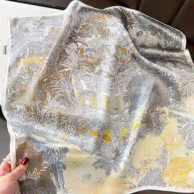 纳兰杜 百搭时尚高级感穿搭减龄法式 桑蚕丝 丝巾 女款