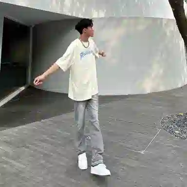 八哥 巴黎弯刀微喇裤美式高街个性简约基础款水洗做旧学院风修身纯色百搭弹力显高拉链通勤牛仔裤 男女同款
