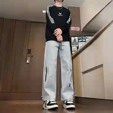 八哥 美式高街侧拉链褶皱款防水户外机能冲锋纯色基础款冰丝凉感宽松直筒垂直微喇休闲裤 男女同款