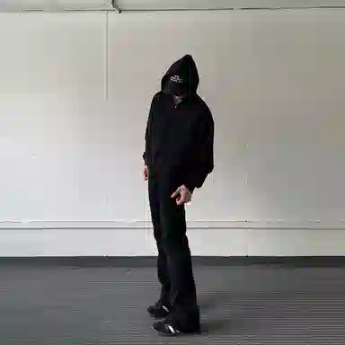 八哥 巴黎弯刀微喇裤美式高街个性简约基础款水洗做旧学院风修身纯色百搭弹力显高拉链通勤牛仔裤 男女同款
