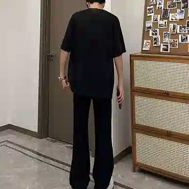 八哥 美式高街简约基础款创意浅色系列短袖上衣搭配水洗做旧直筒裤休闲运动套装 男女同款