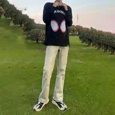 八哥 巴黎弯刀微喇裤美式高街个性简约基础款水洗做旧学院风修身纯色百搭弹力显高拉链通勤牛仔裤 男女同款