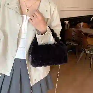 米囹 别样绒毛可爱风 小清新学生纯色街潮风 女孩包 轻盈 斜跨包 中号 白色/灰色/黑色/粉红色/玫红色/咖啡色