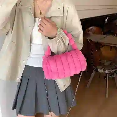米囹 别样绒毛可爱风 小清新学生纯色街潮风 女孩包 轻盈 斜跨包 中号 白色/灰色/黑色/粉红色/玫红色/咖啡色