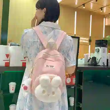 米囹 潮萌毛绒兔子装饰 夸张有型可爱百搭 男女同款 轻盈 双肩包 常规 黑色/桔红色/紫色/绿色/粉色