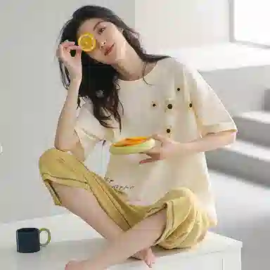 贴身领域 时尚圆领短袖七分短裤带口袋可外穿棉质休闲家居服夏季睡衣套装 女款 米黄