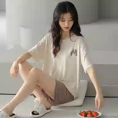 贴身领域 圆领字母印花自带胸垫可外穿休闲短袖松紧腰三分裤睡衣套装 女款 杏色