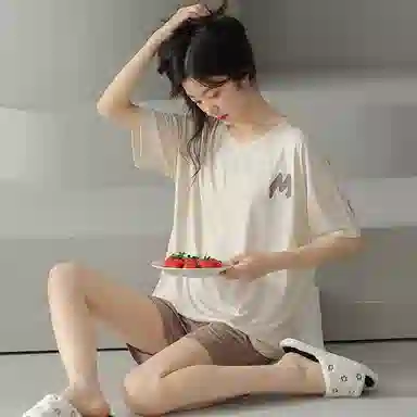 贴身领域 圆领字母印花自带胸垫可外穿休闲短袖松紧腰三分裤睡衣套装 女款 杏色