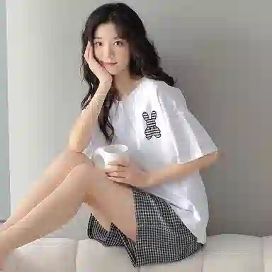 贴身领域 圆领简约舒适短袖上衣松紧腰三分裤睡衣套装 女款 白色