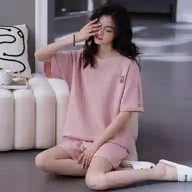 贴身领域 时尚字母爱心图案圆领短袖薄款休闲三分裤可外穿家居服睡衣套装 女款 粉色