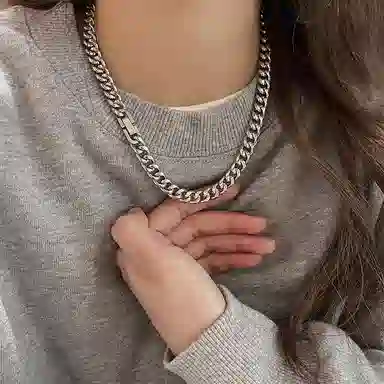 CHUVORA ins