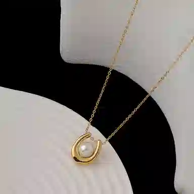CHUVORA U
