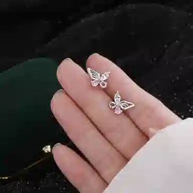 999