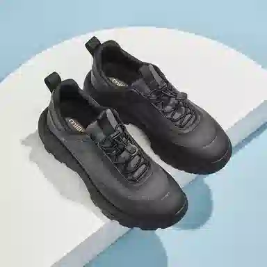 MILLIE'S Outdoor Low Casual Shoes