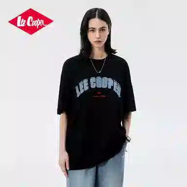 Lee Cooper T