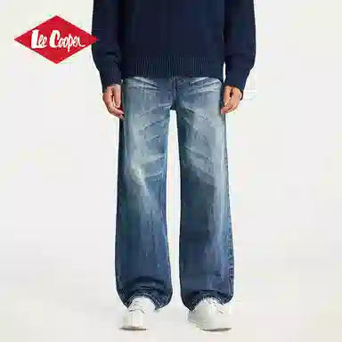 Lee Cooper